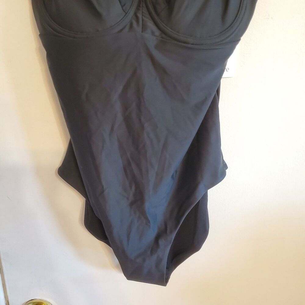 Quince Italian Underwire One Piece Swimsuit Black Size M Beach Resort Vacation - Picture 4 of 10